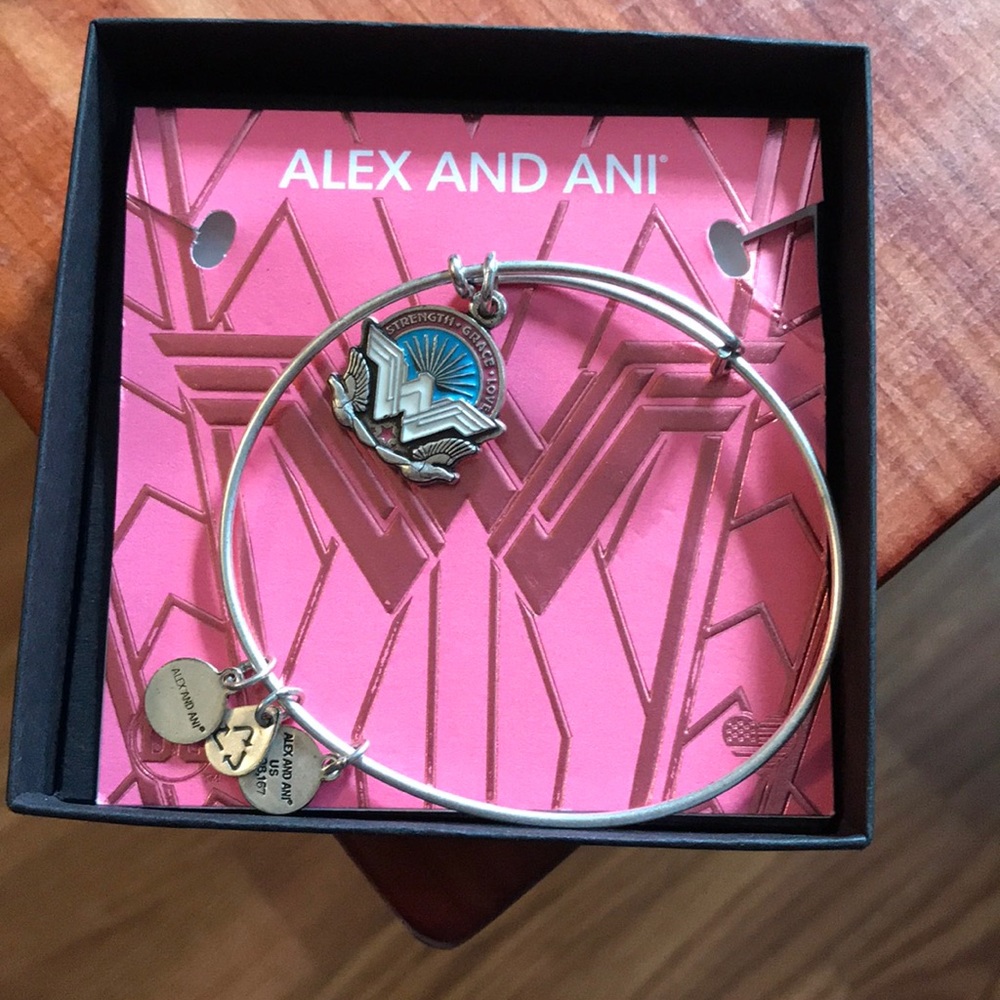 Alex and Ani Wonder Woman WW bangle bracelet